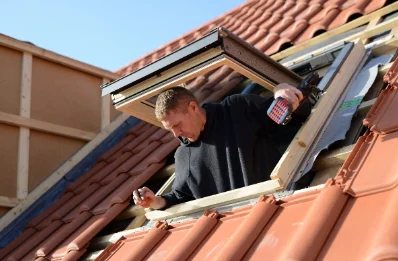 Pose de fenêtres de toit Velux au Mung
